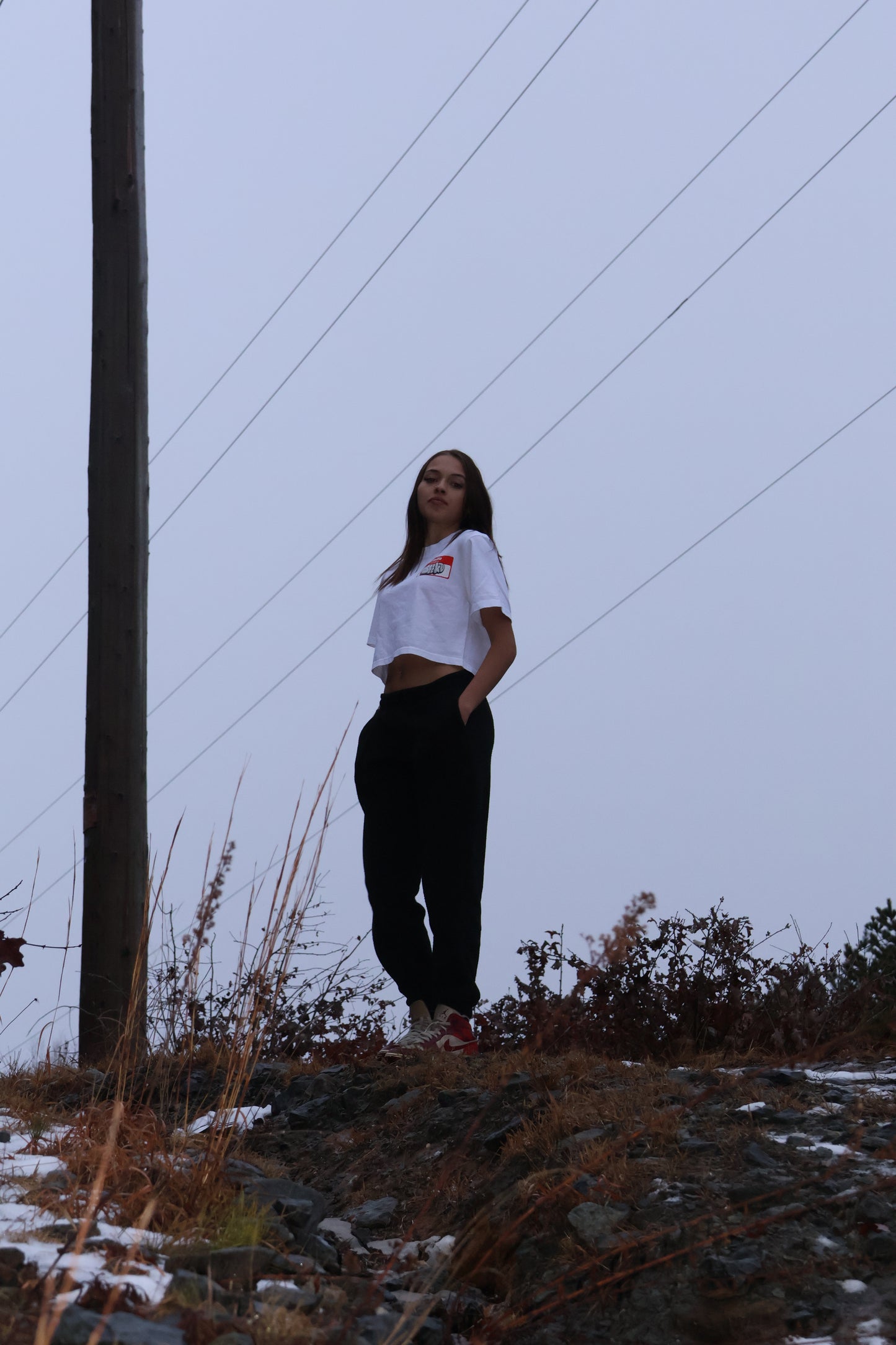 Hello Geekd (classic) white Short sleeve baggy crop top